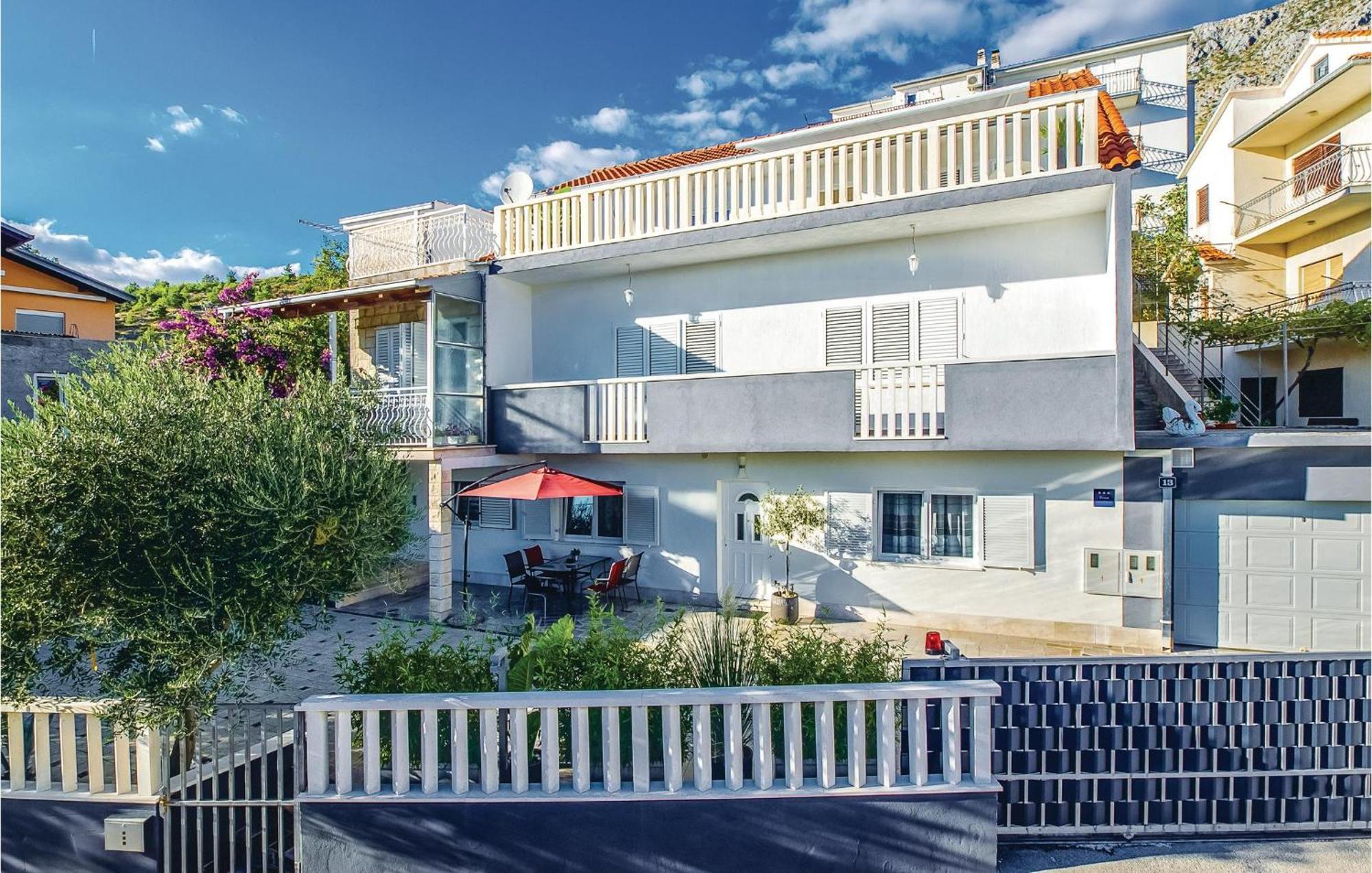 Apartment Stjepana 05 Dugi Rat Exterior foto